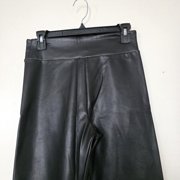 Abercrombie & Fitch Faux Leather Leggings Vegan Pants Women M Black Stretch - Picture 2 of 9